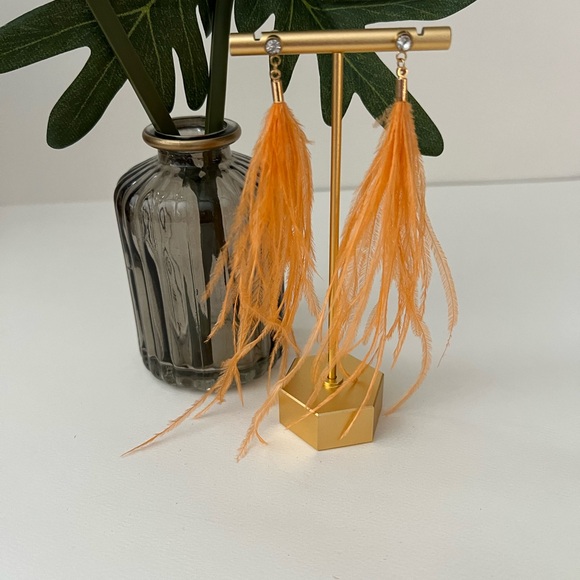 Long Dangle Feather Hippie Chic Earrings - Stylish Boho Chic Earrings - Picture 12 of 12